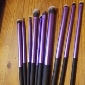 Getting rid of 10 Real Techniques EYE BRUSHES, EUC